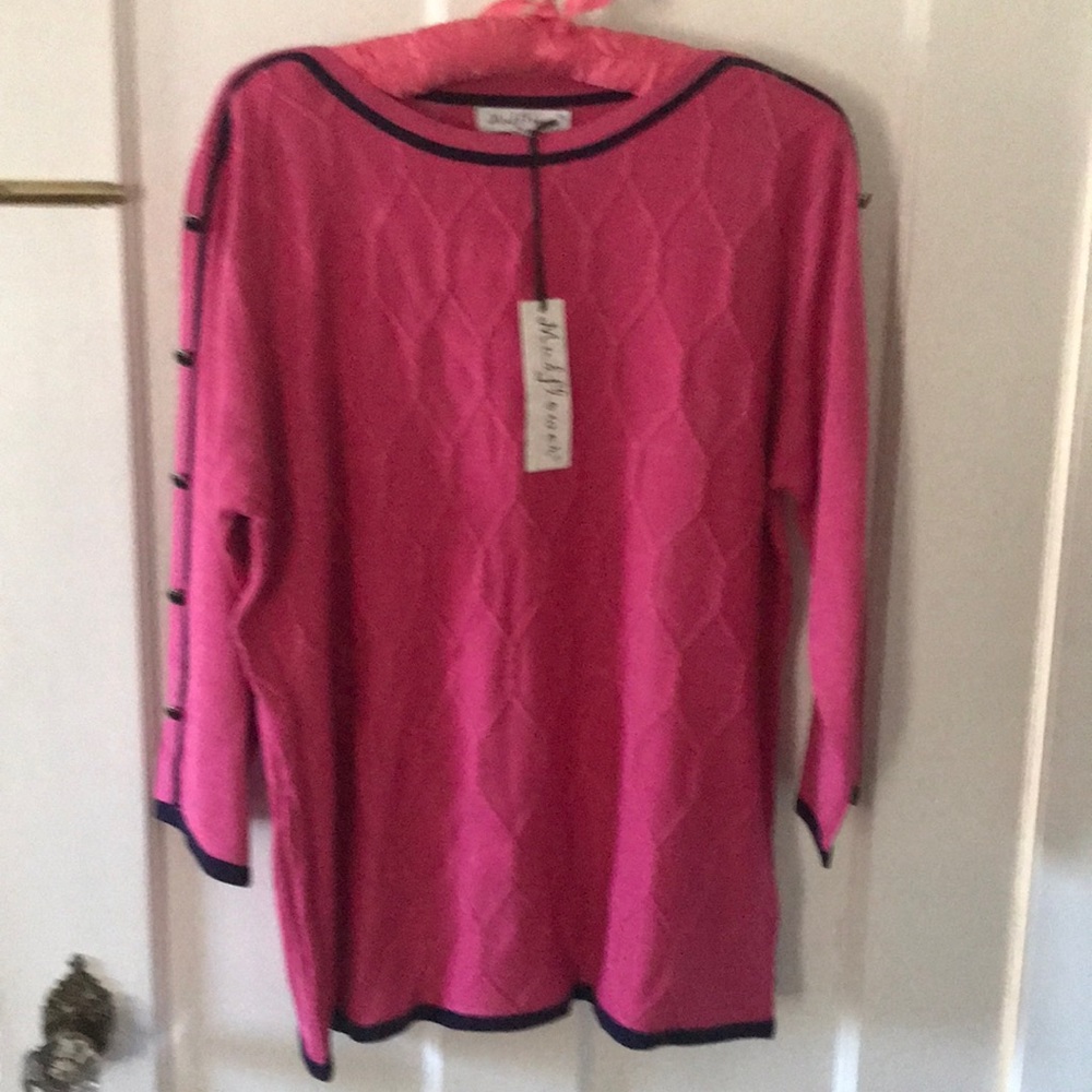 Mudflower pink sweater with navy trim
